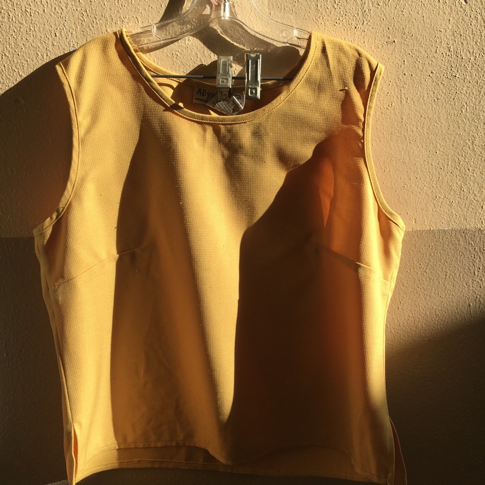 Yellow Gold Tank